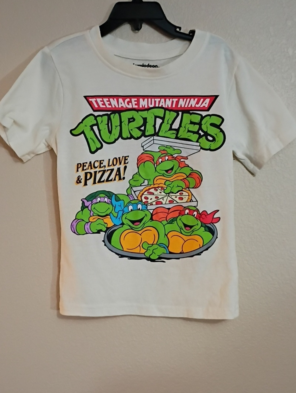 Nickelodeon White Teenage Mutant Ninja Turtles Graphic Tee - Green, Red, Blue